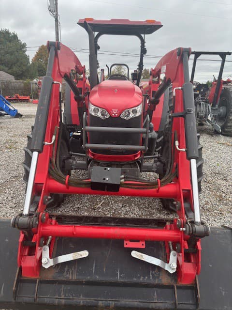 Image of Massey Ferguson 4708 equipment image 4