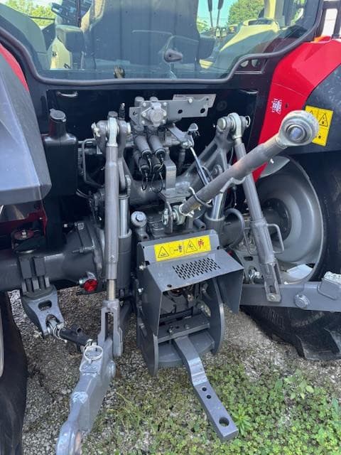 Image of Massey Ferguson 4709 equipment image 3