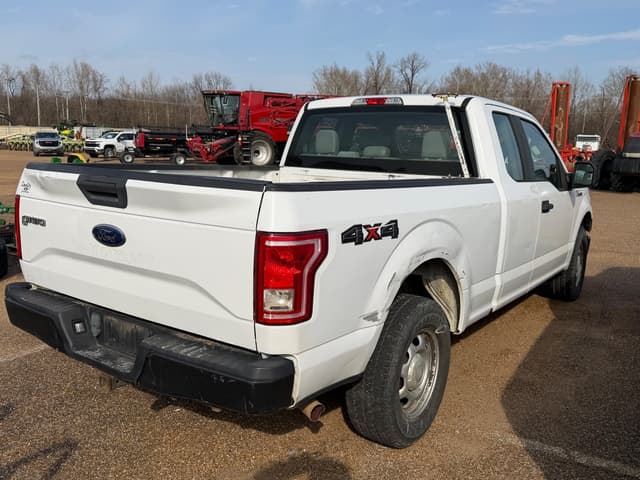 Image of Ford F-150 equipment image 4