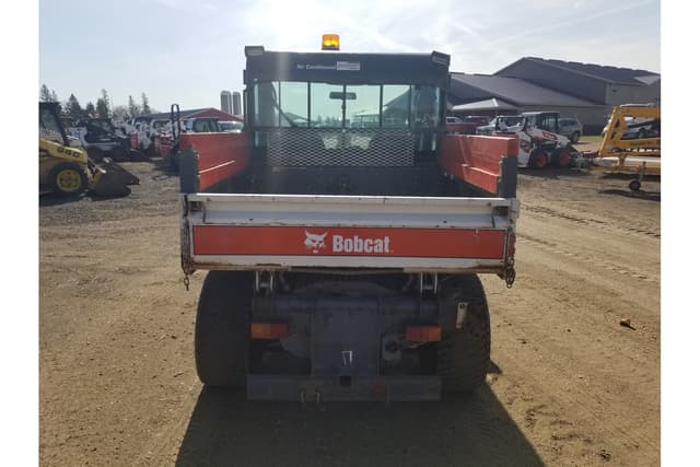 Image of Bobcat Toolcat 5600 equipment image 3