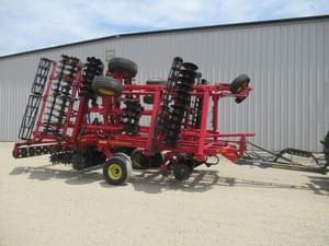 2017 Sunflower 6830 Image