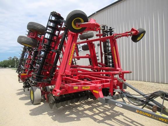 Image of Sunflower 6830 equipment image 4