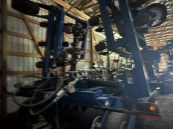 Image of AgSynergy TR340 equipment image 3