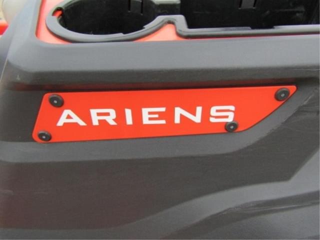 Image of Ariens Ikon X52 equipment image 1