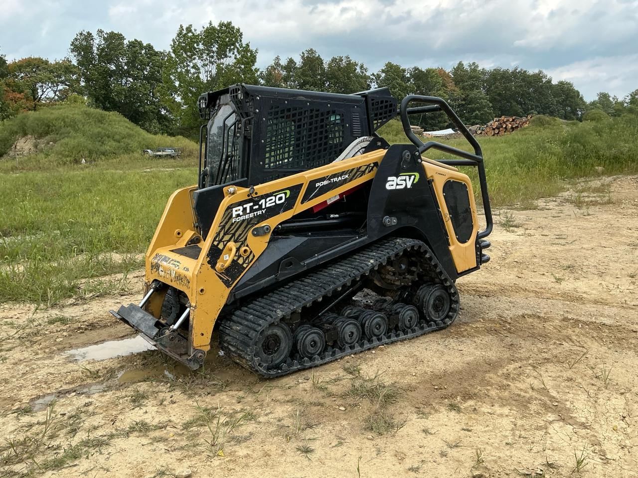 2017 ASV Posi-Track RT120F  Equipment Image0