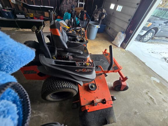 Image of Bad Boy Maverick equipment image 2