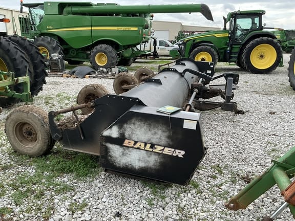 2017 Balzer 2000 Equipment Image0