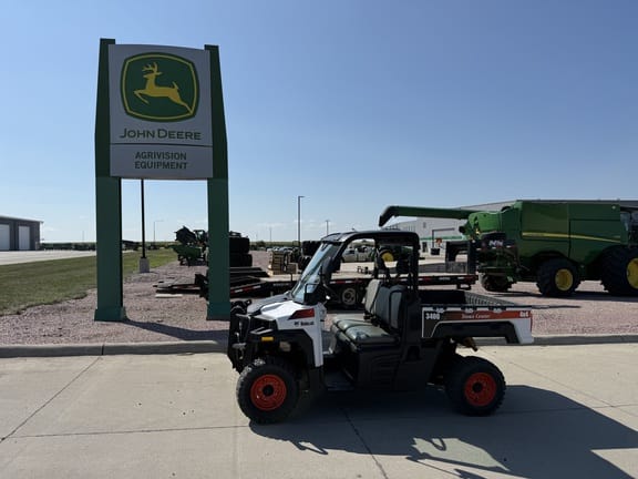 2017 Bobcat 3400 Equipment Image0