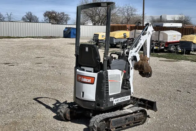 Image of Bobcat 418 equipment image 4