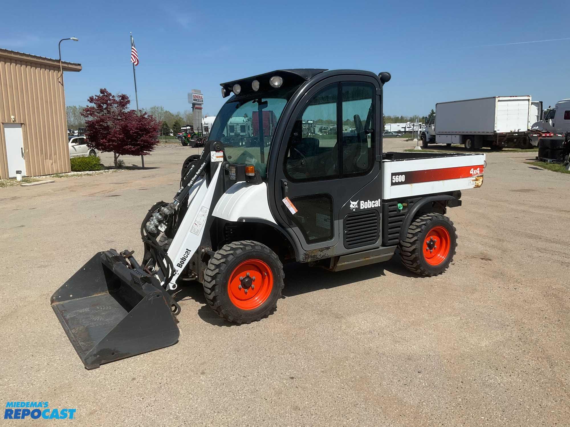 Main image Bobcat Toolcat 5600