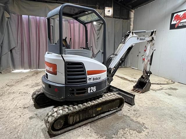 Image of Bobcat E26 equipment image 4