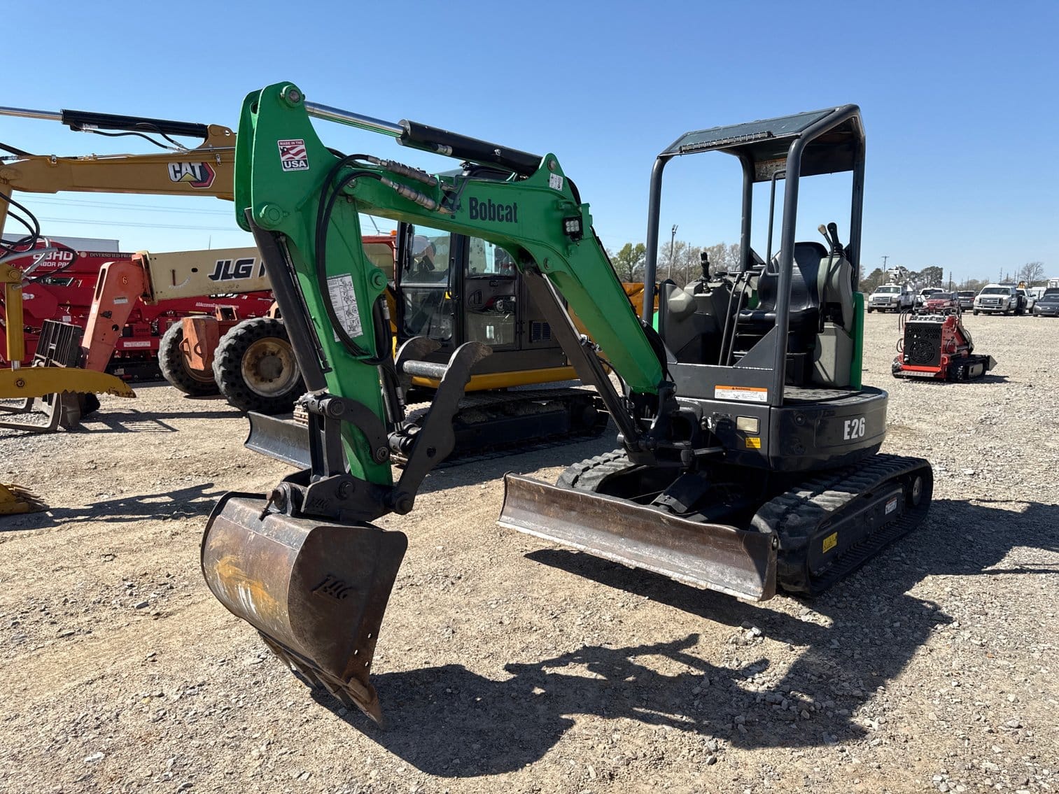 2017 Bobcat E26 Equipment Image0