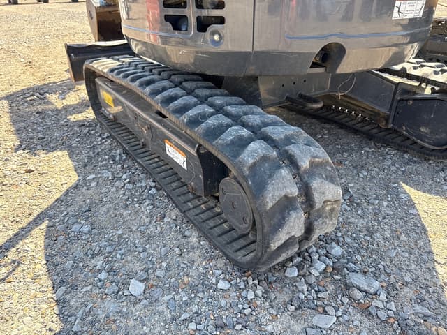 Image of Bobcat E26 equipment image 4