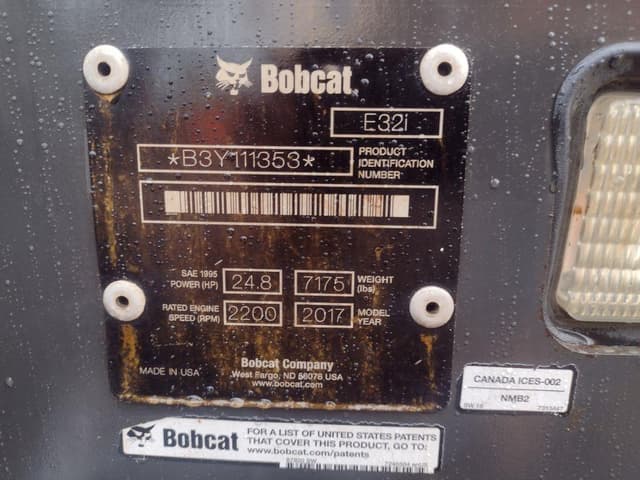 Image of Bobcat E32 equipment image 4