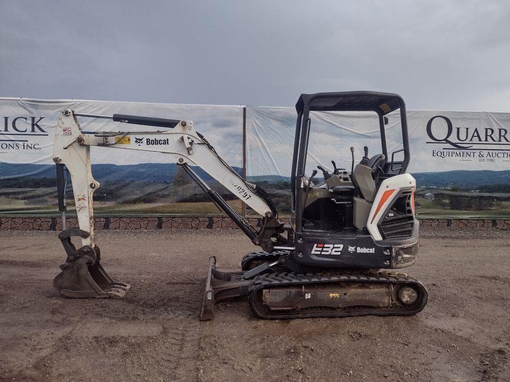 Image of Bobcat E32 Primary image