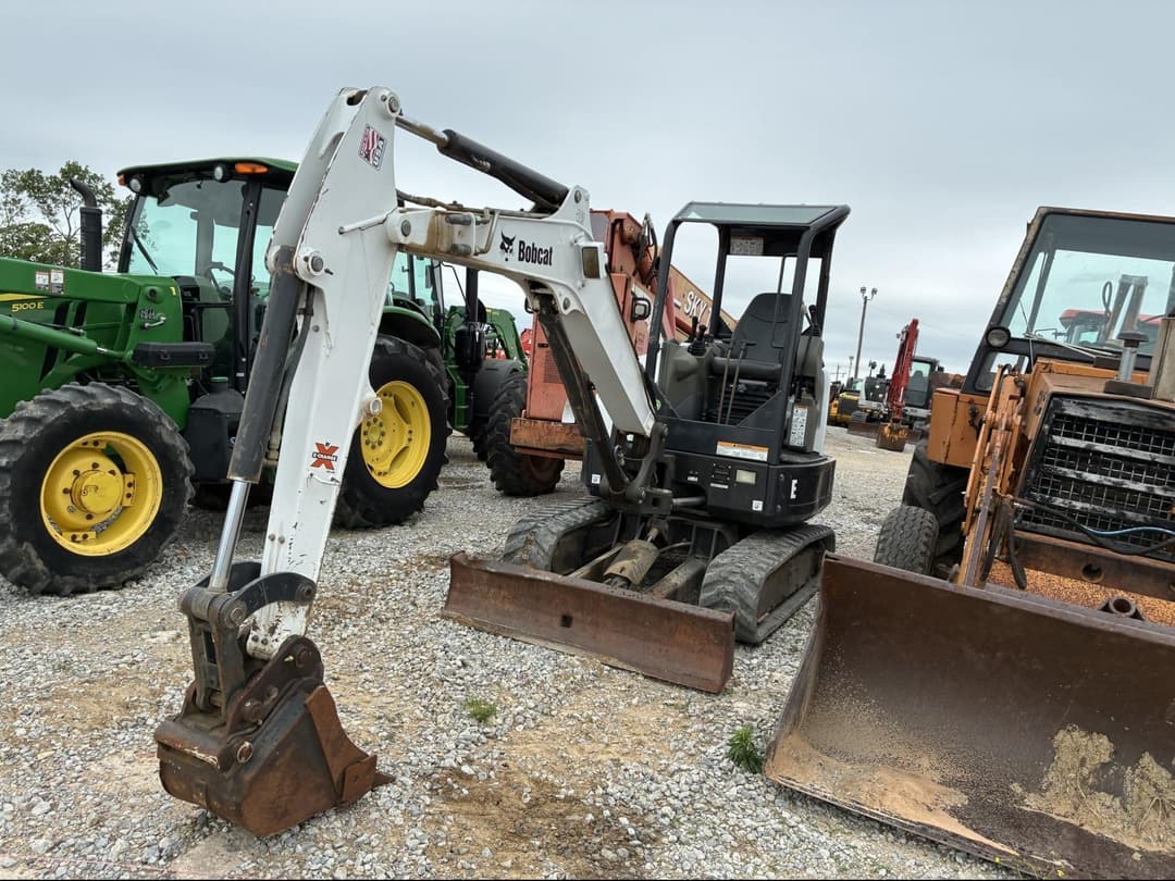 Image of Bobcat E32 Primary image