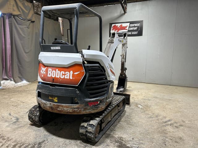 Image of Bobcat E32i equipment image 2