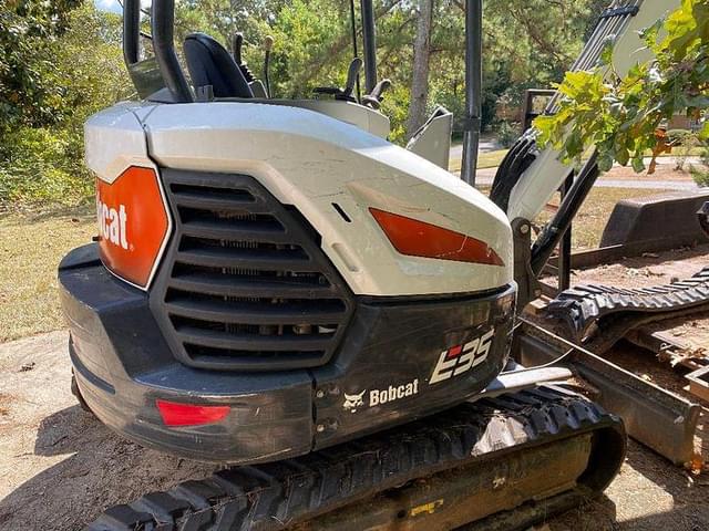Image of Bobcat E35 equipment image 3