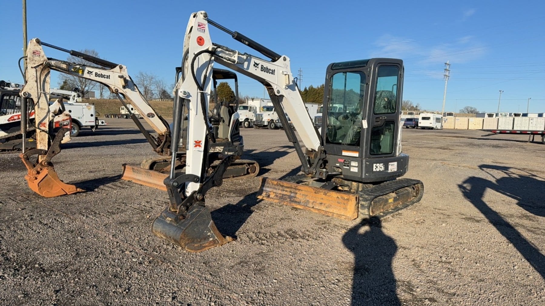 2017 Bobcat E35 Equipment Image0