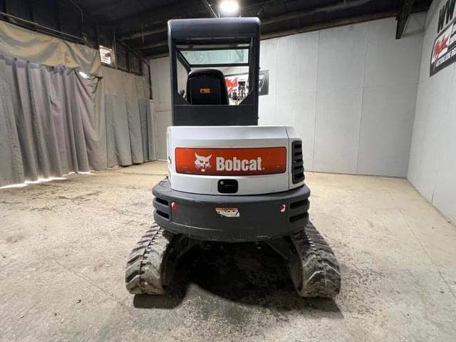 Image of Bobcat E35 equipment image 3