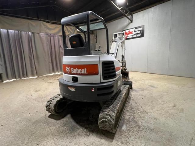Image of Bobcat E35 equipment image 4