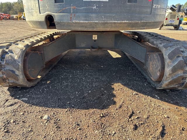 Image of Bobcat E35i equipment image 4