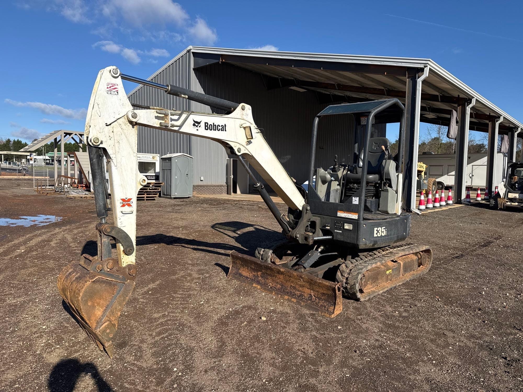 2017 Bobcat E35i Equipment Image0