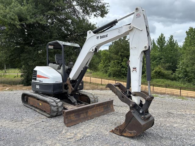 Image of Bobcat E45 equipment image 3