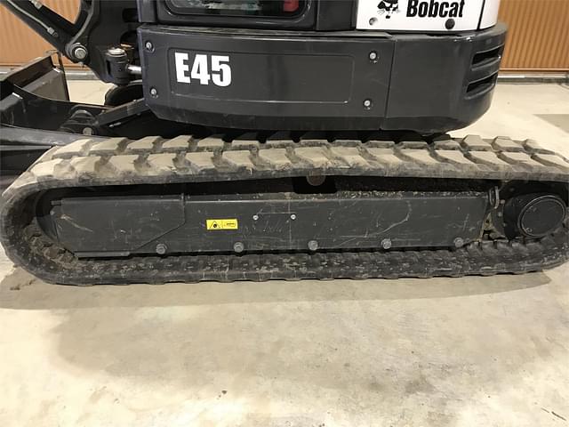 Image of Bobcat E45 equipment image 3