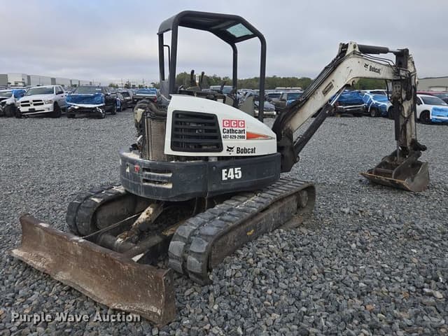 Image of Bobcat E45 equipment image 4