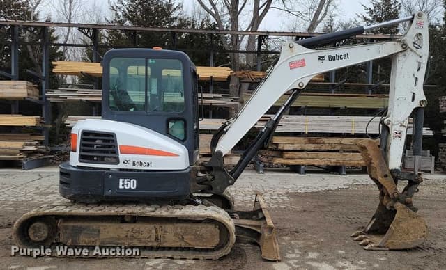 Image of Bobcat E50 equipment image 3