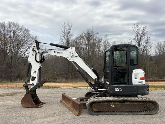 Image of Bobcat E55 equipment image 4