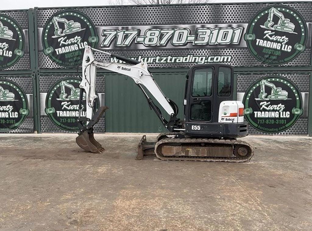 2017 Bobcat E55 Equipment Image0