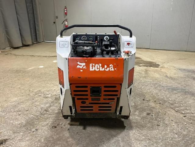 Image of Bobcat MT55 equipment image 3