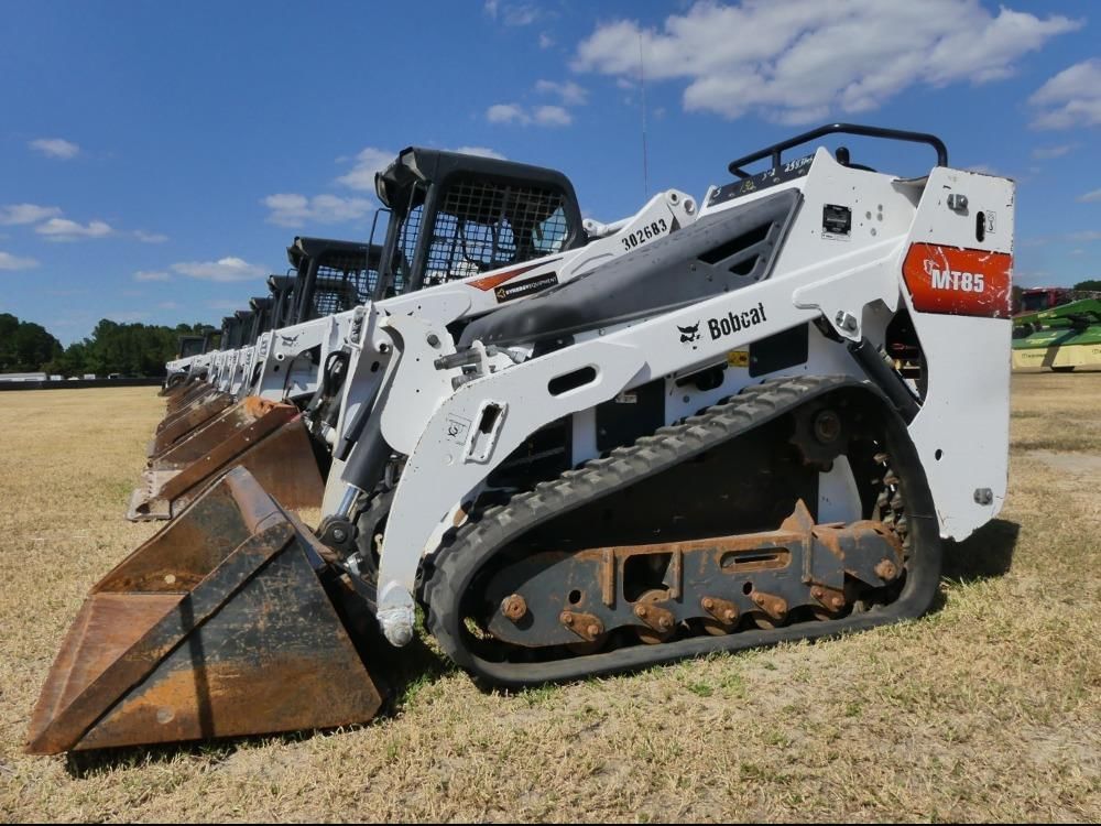 2017 Bobcat MT85 Equipment Image0