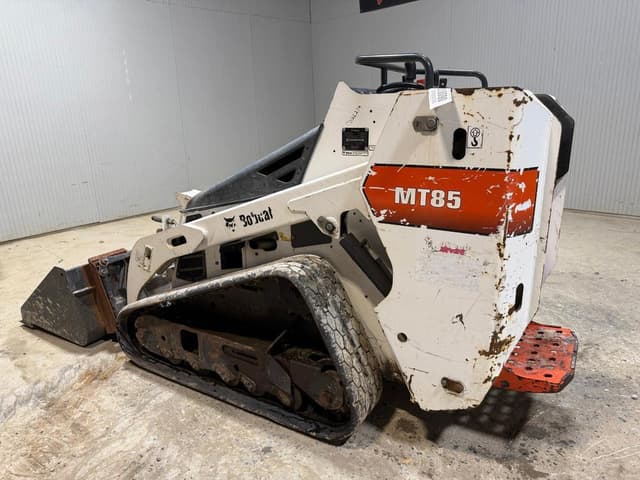 Image of Bobcat MT85 equipment image 2