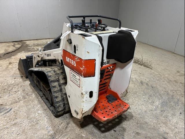 Image of Bobcat MT85 equipment image 3