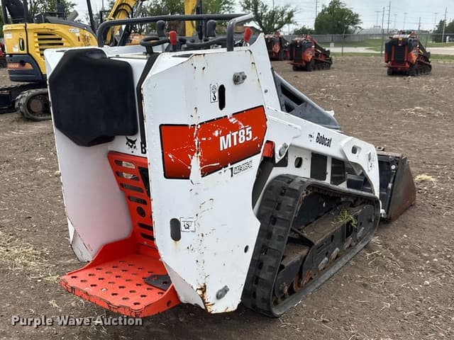 Image of Bobcat MT85 equipment image 4