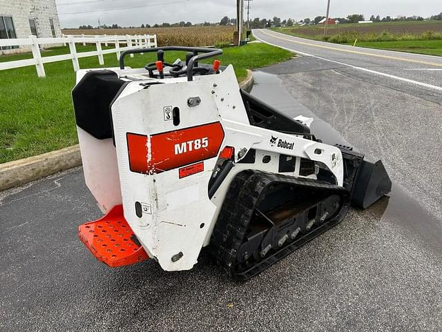 Image of Bobcat MT85 equipment image 2