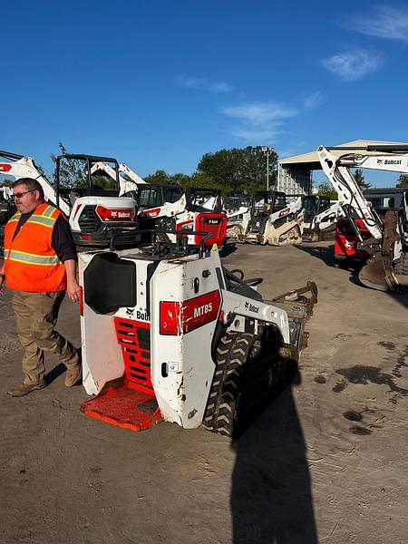 Image of Bobcat MT85 equipment image 2