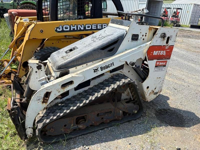 2017 Bobcat MT85 Equipment Image0