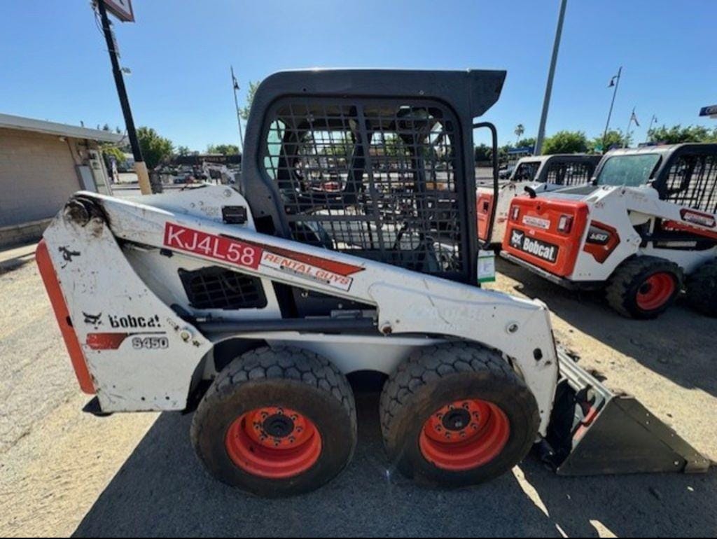 2017 Bobcat S450 Equipment Image0