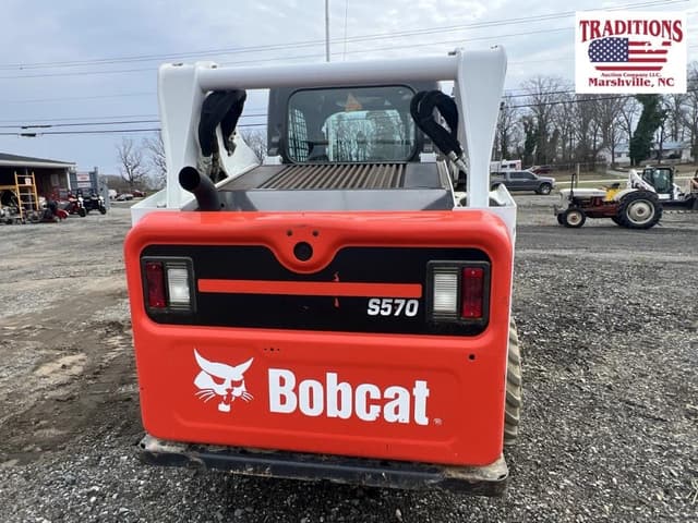 Image of Bobcat S570 equipment image 4