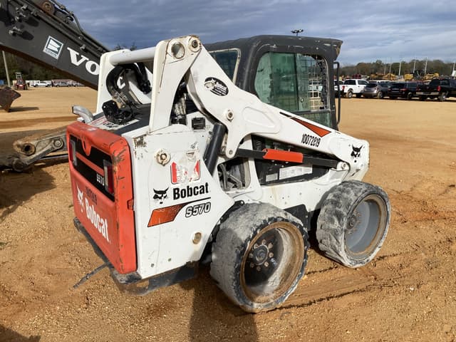 Image of Bobcat S570 equipment image 2