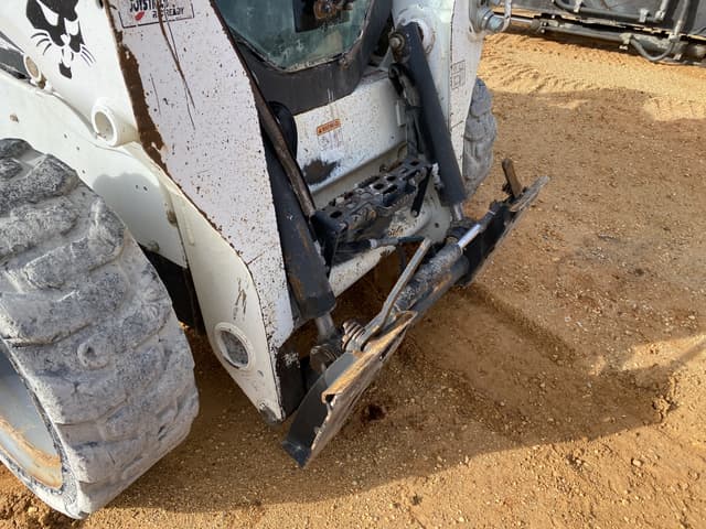 Image of Bobcat S570 equipment image 4