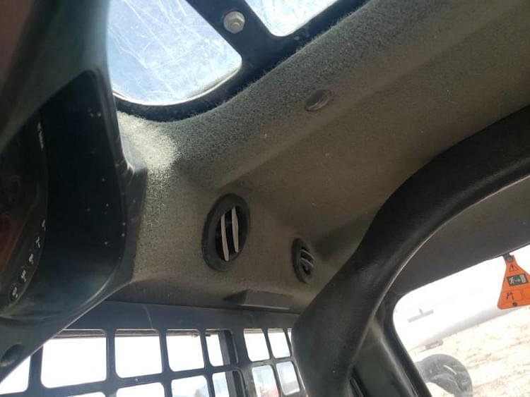 Main image Bobcat S590 33