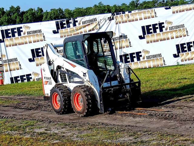 Image of Bobcat S590 equipment image 1