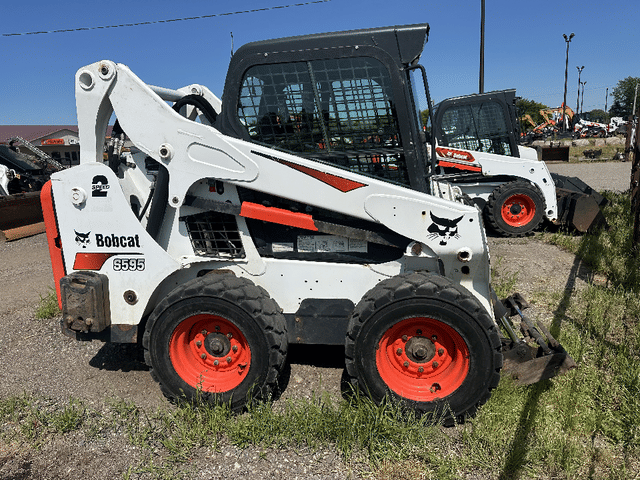 Image of Bobcat S595 equipment image 2