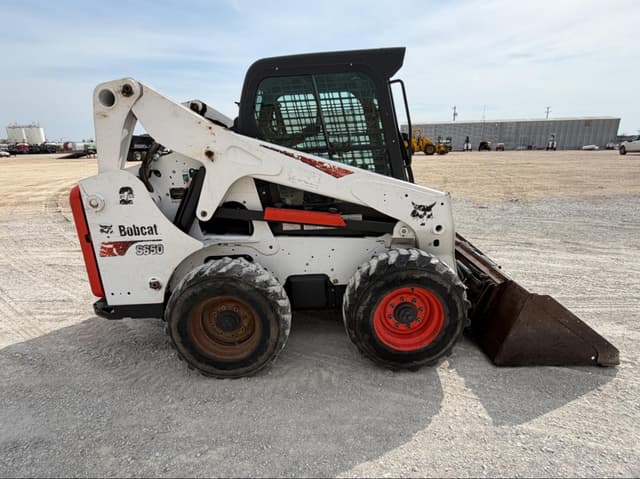 Image of Bobcat S650 equipment image 3
