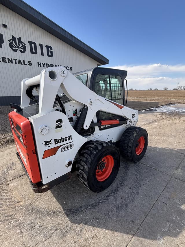 Image of Bobcat S650 equipment image 2